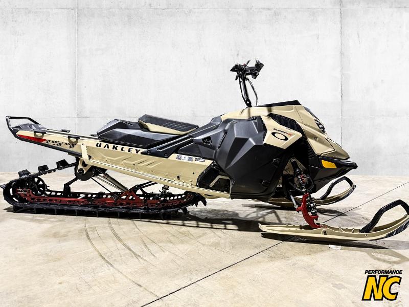 Motoneige SKI-DOO SUMMIT X 154 850 ETEC 2024