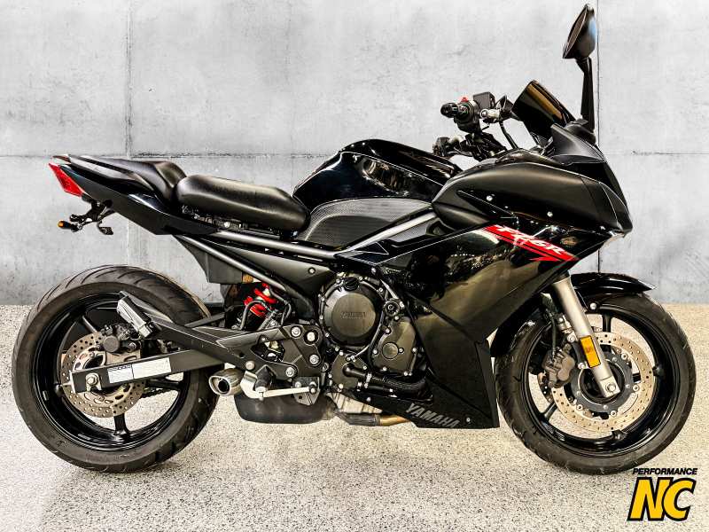 Moto Yamaha FZ6-R 2009