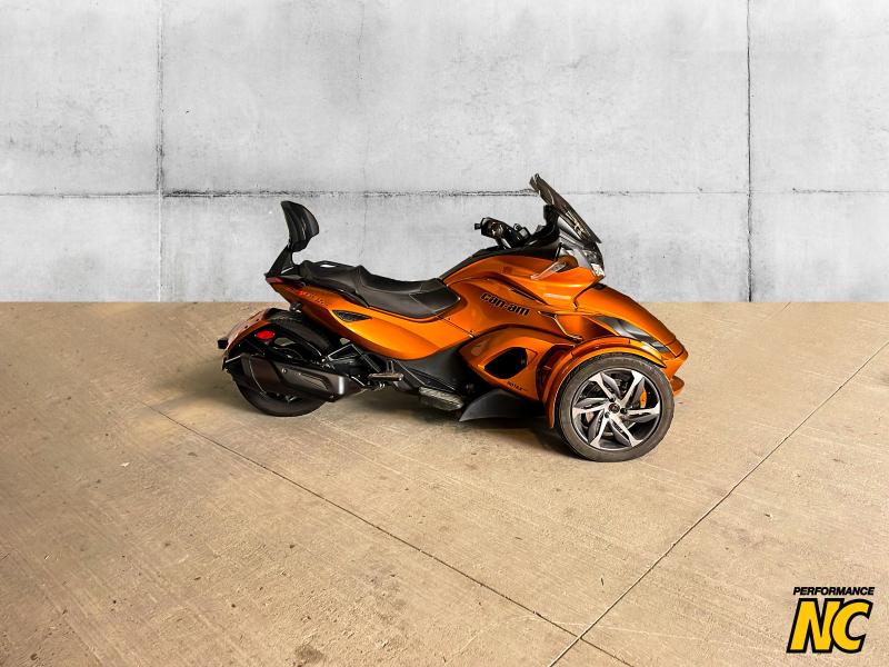 Spyder CAN-AM ST-S SE5 2014