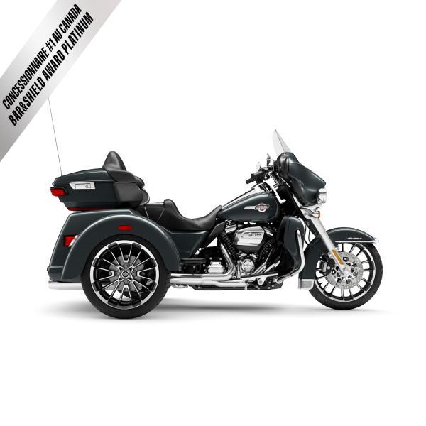 Moto Harley-Davidson Tri Glide Ultra / fini chrome 2025