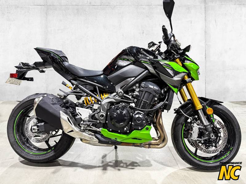 Moto Kawasaki Z900 2023