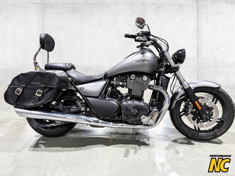 Moto Triumph THUNDERBIRD STORM ABS 2015