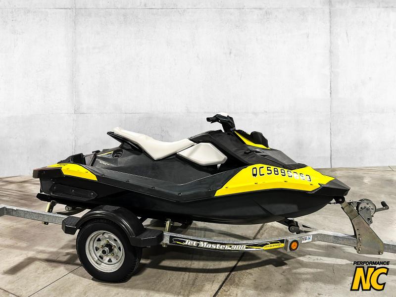 Motomarine SEA-DOO SPARK 2 900 HO IBR BASE ANA 2014