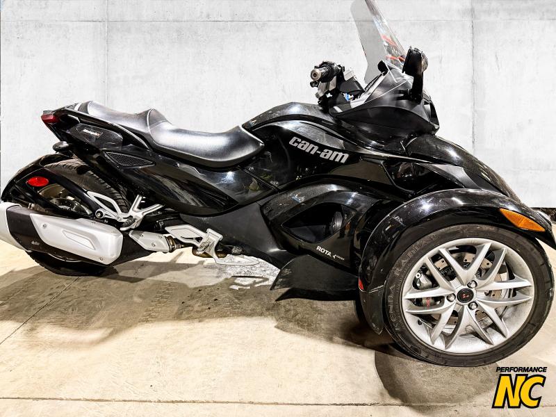 Spyder CAN-AM SPYDER RS SM5 2015