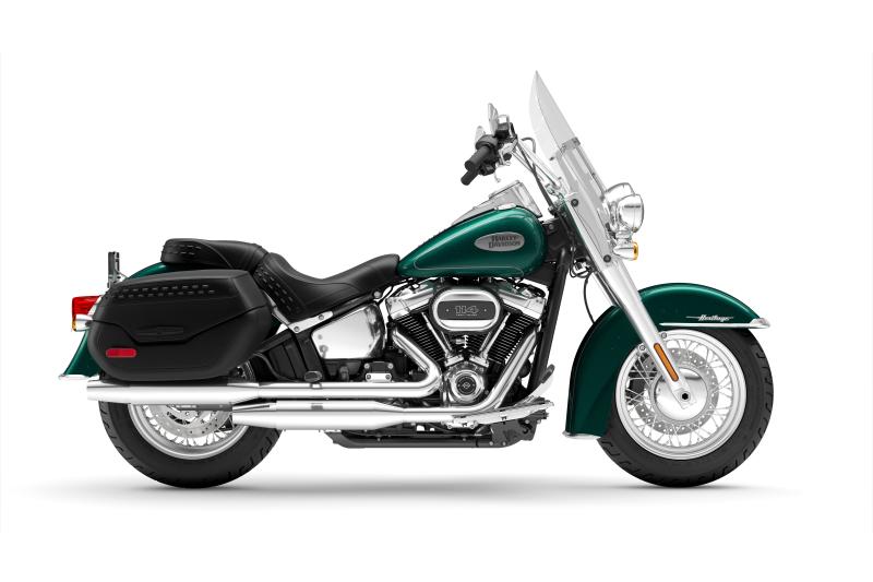 Moto Harley-Davidson Heritage Classic 114 / fini chrome 2024
