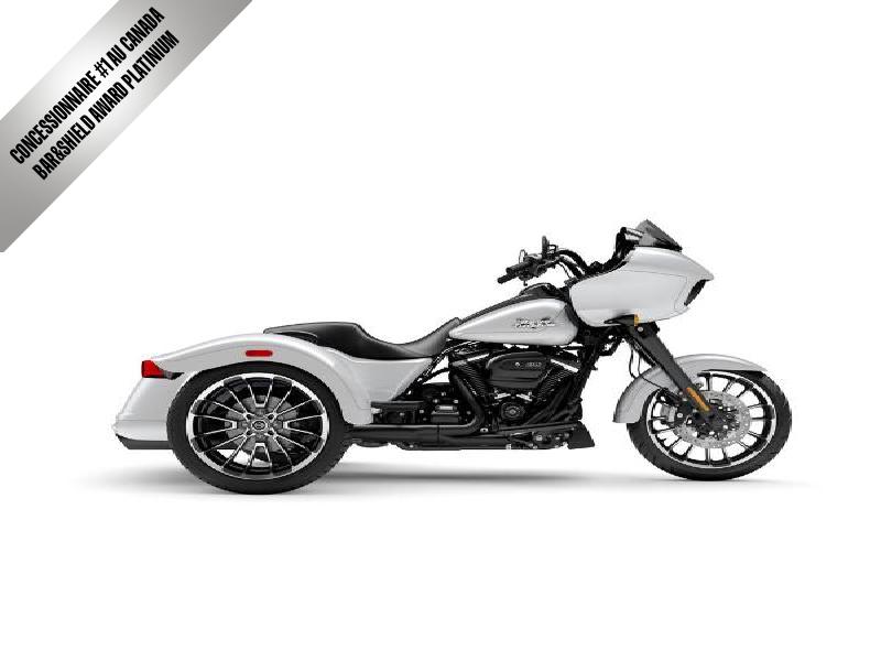 Moto Harley-Davidson Road Glide 3 / fini noir 2025