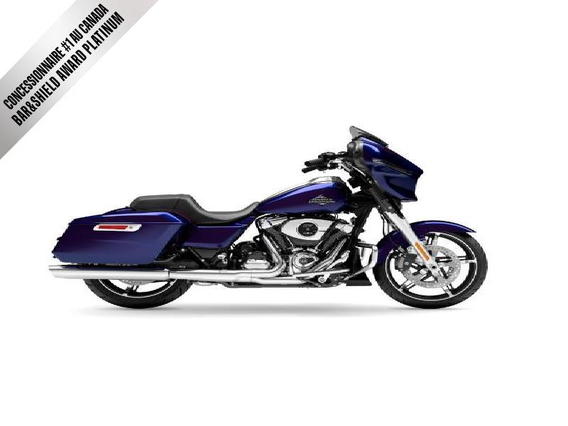 Moto Harley-Davidson Street Glide / fini chrome 2025