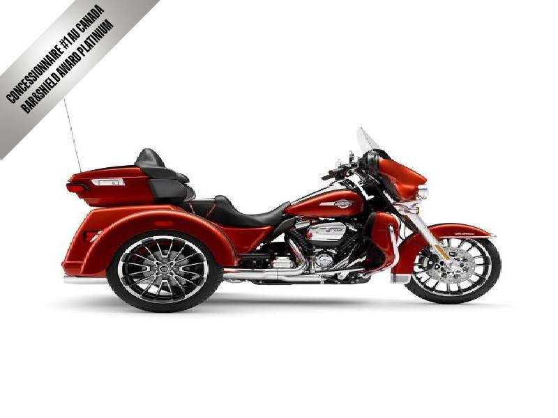 Moto Harley-Davidson Tri Glide Ultra / fini chrome 2025