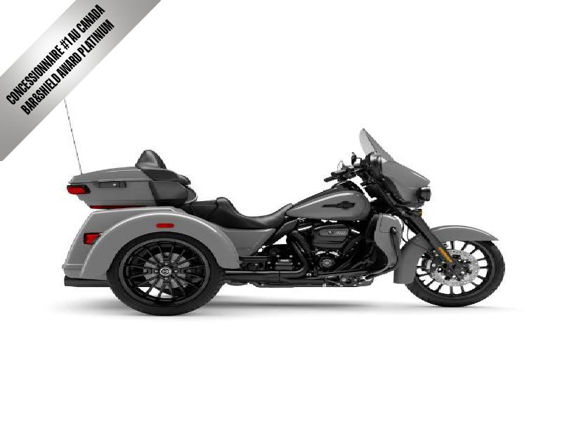 Moto Harley-Davidson Tri Glide Ultra / fini noir 2025