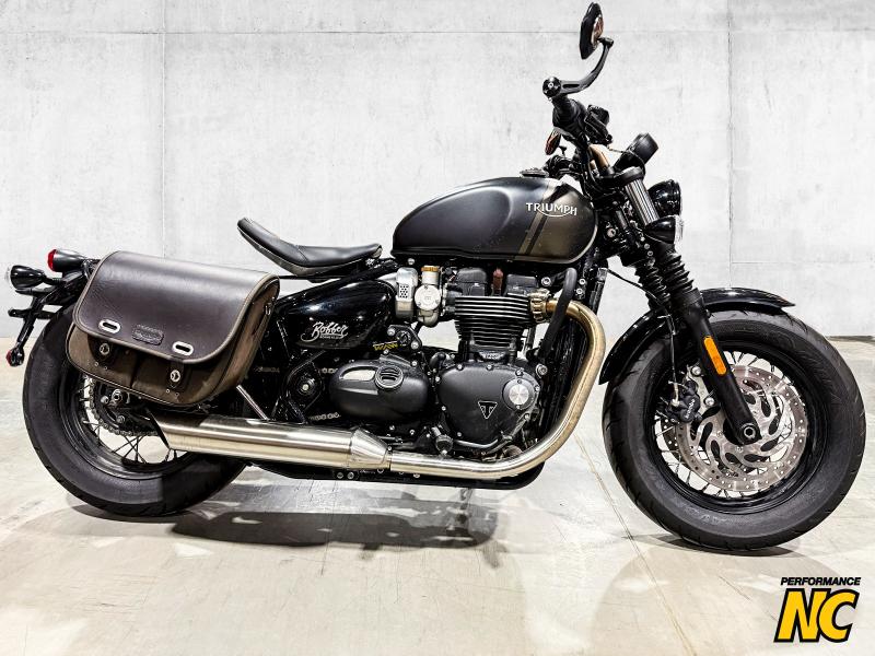 Moto Triumph BOBBER BONNEVILLE 2023