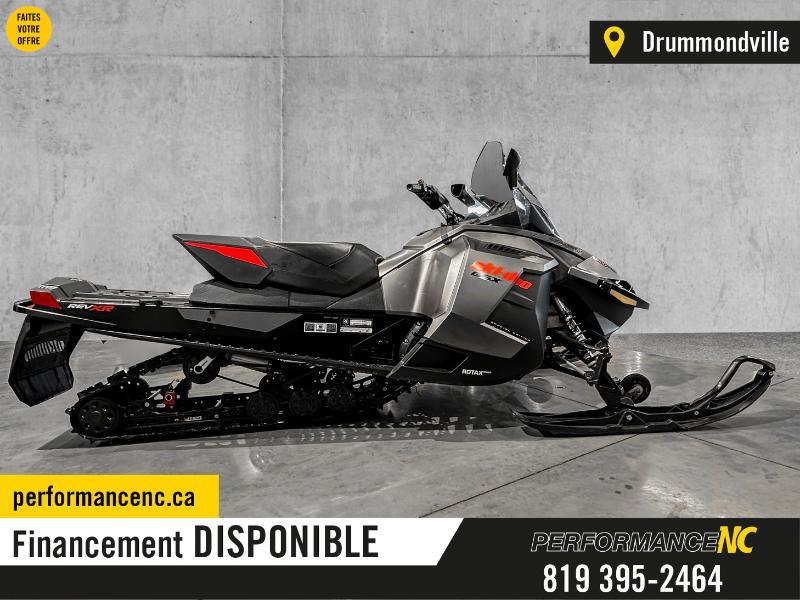Motoneige SKI-DOO GSX SE 1200 4-TEC 2015