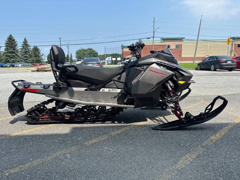 Motoneige SKI-DOO RENEGADE X-RS 850 E-TEC 2023
