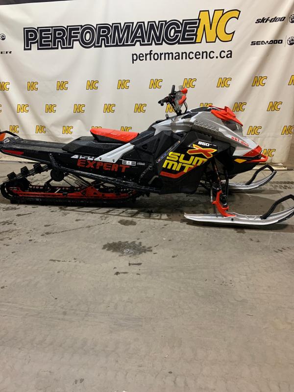 Motoneige SKI-DOO SUMMIT X w/ EXPERT PKG 154 850 E-TE 2021