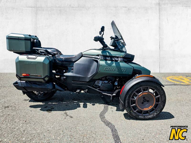 Spyder CAN-AM CANYON REDROCK 2025