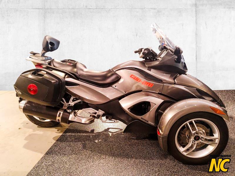 Spyder CAN-AM RS-S 2011