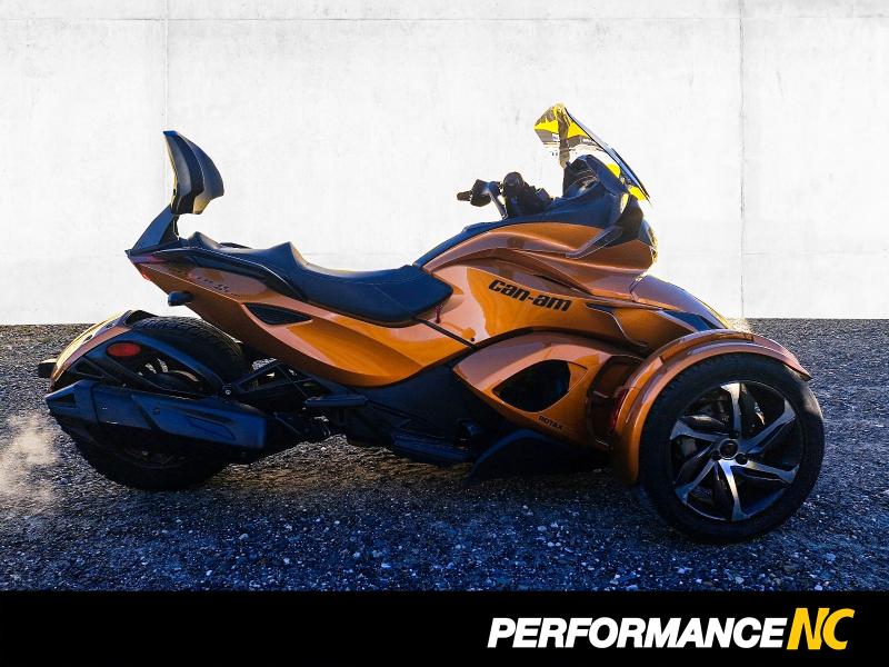 Spyder CAN-AM SPYDER ST-S SE5 2014