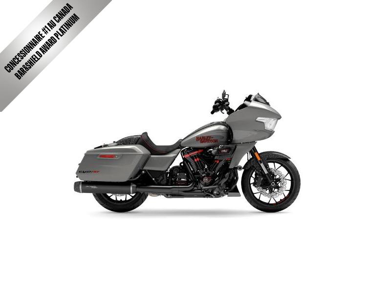 Moto Harley-Davidson CVO Road Glide ST 2025