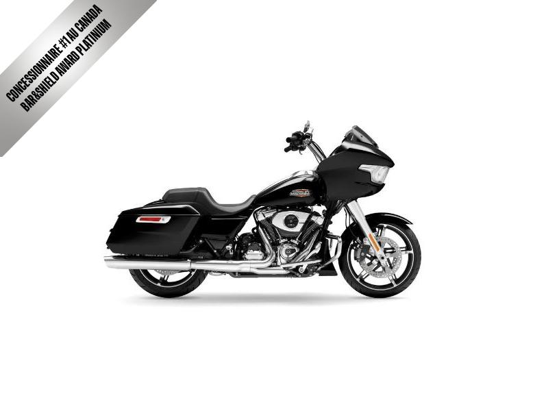 Moto Harley-Davidson Road Glide / fini chrome 2025