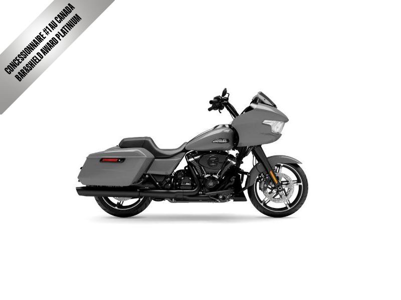 Moto Harley-Davidson Road Glide / fini noir 2025