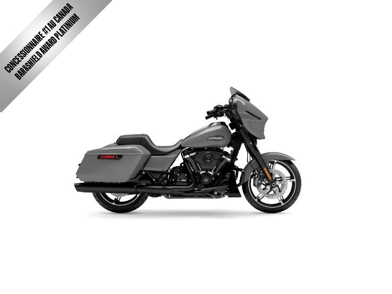 Moto Harley-Davidson Street Glide / fini noir 2025