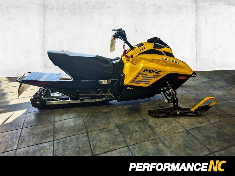 Motoneige SKI-DOO MXZ 200 2025