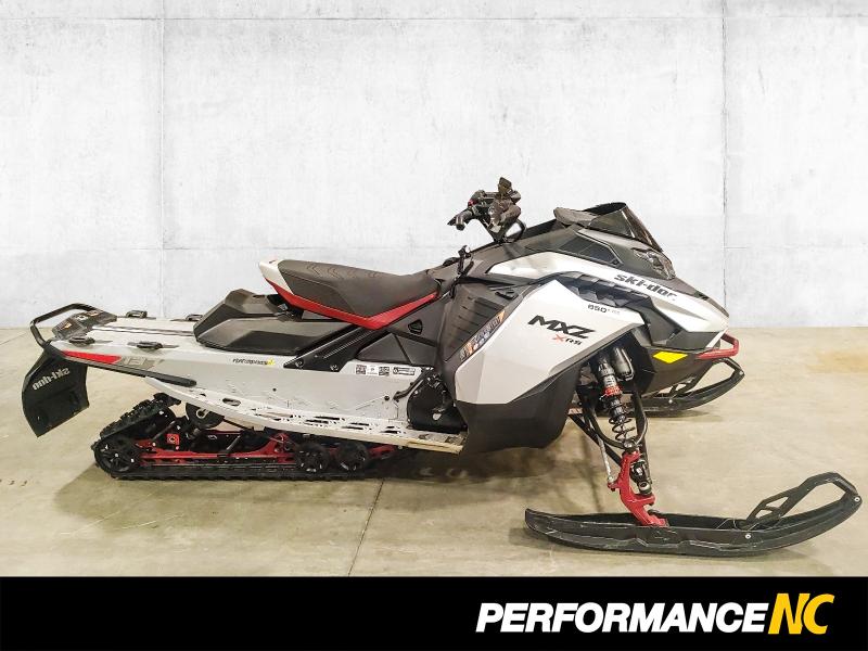 Motoneige SKI-DOO MXZ X-RS 137 850 ETEC 2024