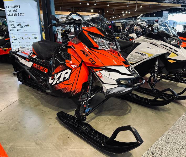Motoneige SKI-DOO RENEGADE BACKCOUNTRY X 800R E-TEC 2014