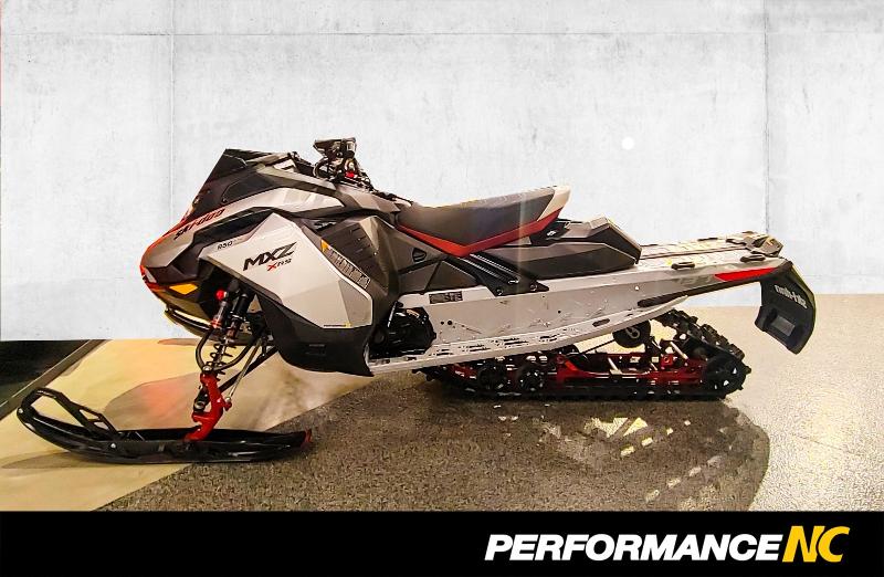 Motoneige SKI-DOO MXZ X-RS 137 850 ETEC 2024