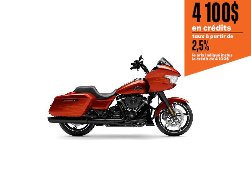 Moto Harley-Davidson Road Glide / fini noir 2025