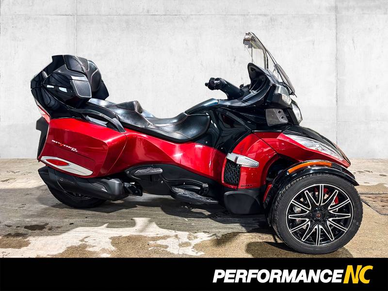 Spyder CAN-AM SPYDER RT-S SE6 2015