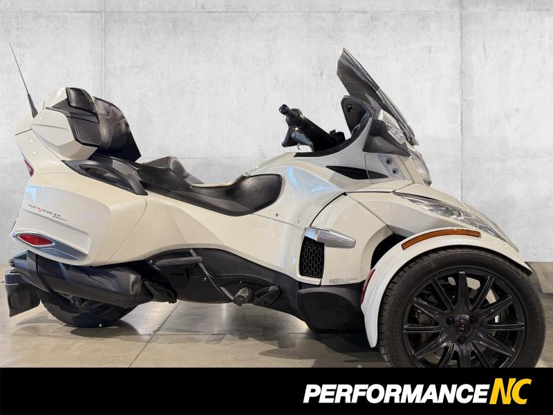 Spyder CAN-AM SPYDER RT-S SM6 2014