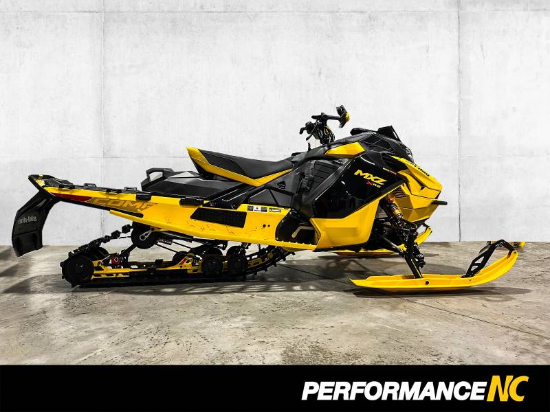 Motoneige SKI-DOO MXZ X-RS w/ COMPETITION 850 E-TEC 2025