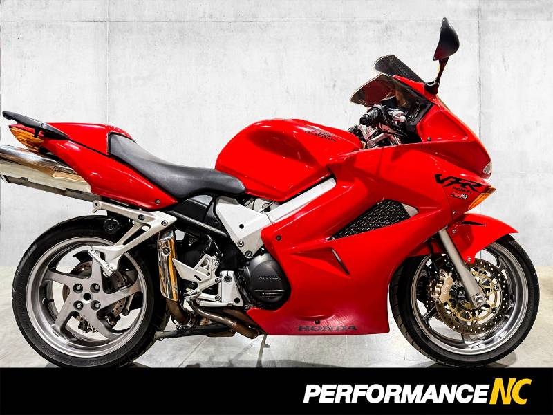 Moto HONDA VFR800 2005