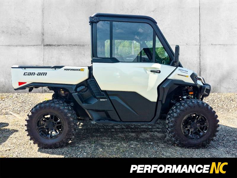 VCC CAN-AM Defender LIMITED CAB HD11 2026