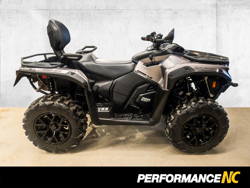 VTT CAN-AM Outlander MAX XT 700 2025