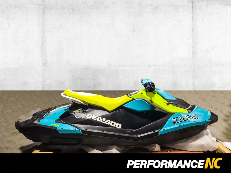 Motomarine SEA-DOO SPARK 3 900 HO ACE 2022