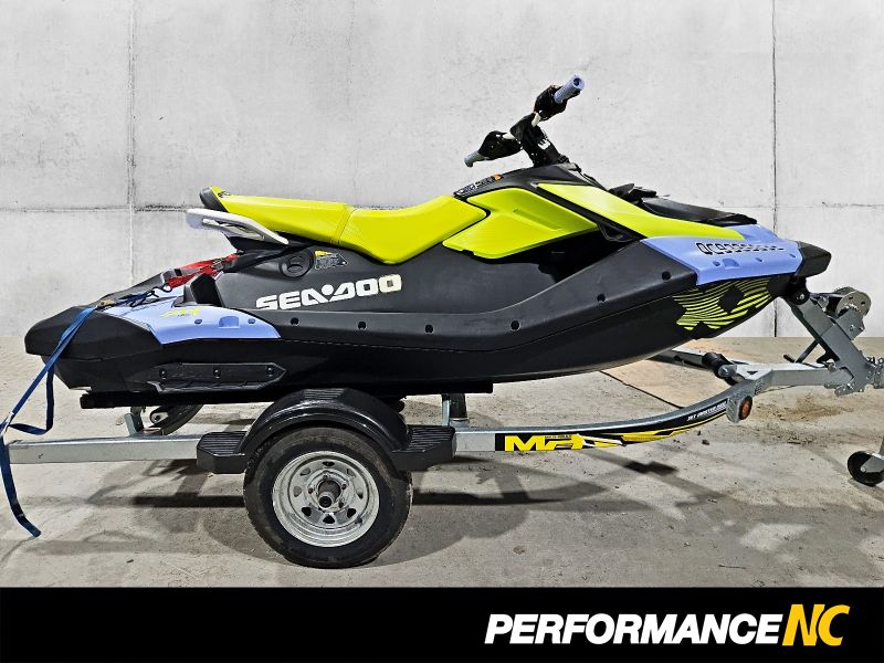 Motomarine SEA-DOO Spark 3 900 ACE-90 Trixx 2024