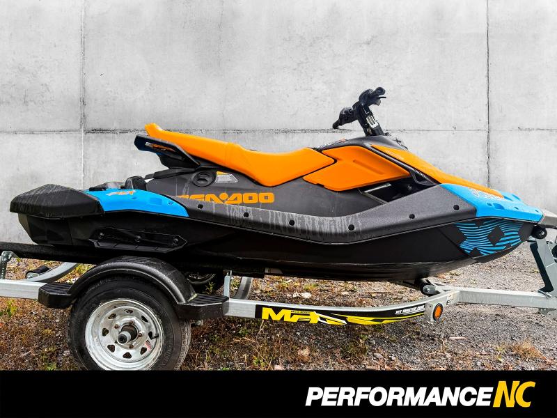 Motomarine SEA-DOO Spark Trixx pour 3 90 ch (Audio) 2026