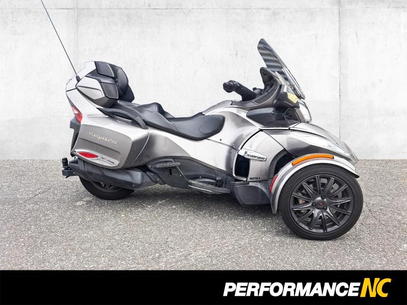 Spyder CAN-AM SPYDER RT-S SE5 2013
