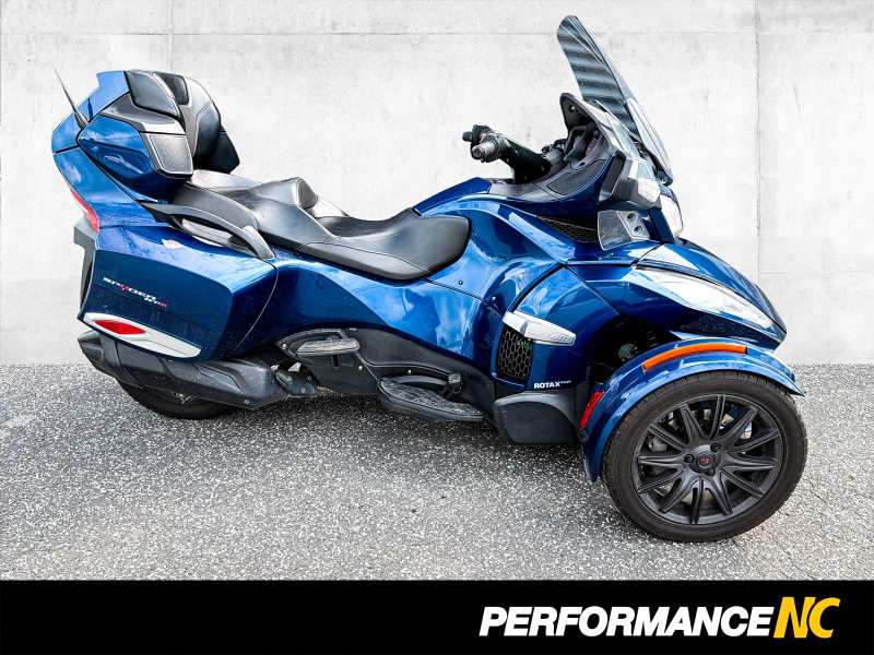 Spyder CAN-AM SPYDER RT-S SE6 2016